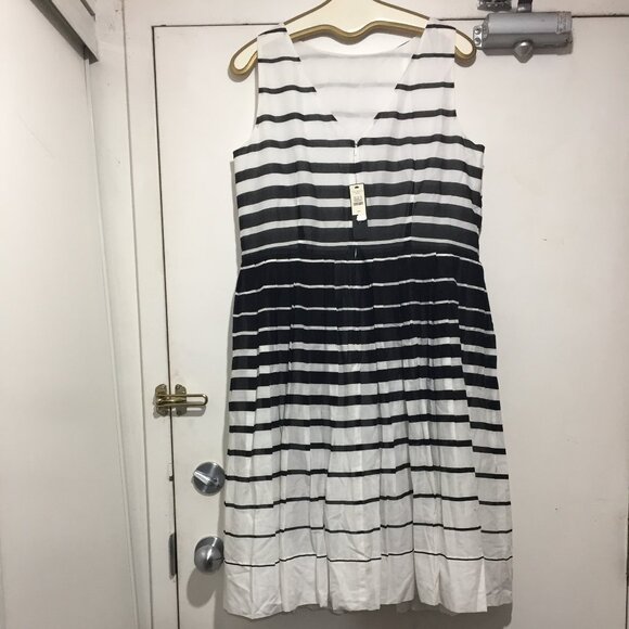 TALBOTS V-BACK STRIPE DRESSES SIZE 14W - Picture 5 of 7